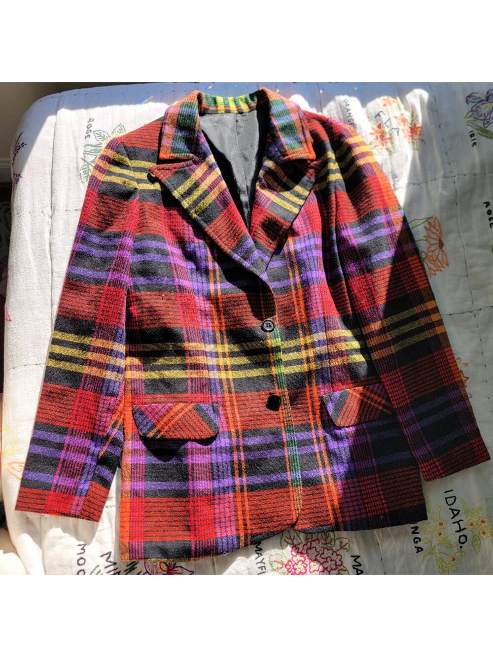 ❝ Personal Leslie Fay vintage 70s black rainbow plaid blazer 🌈🖤. ❞